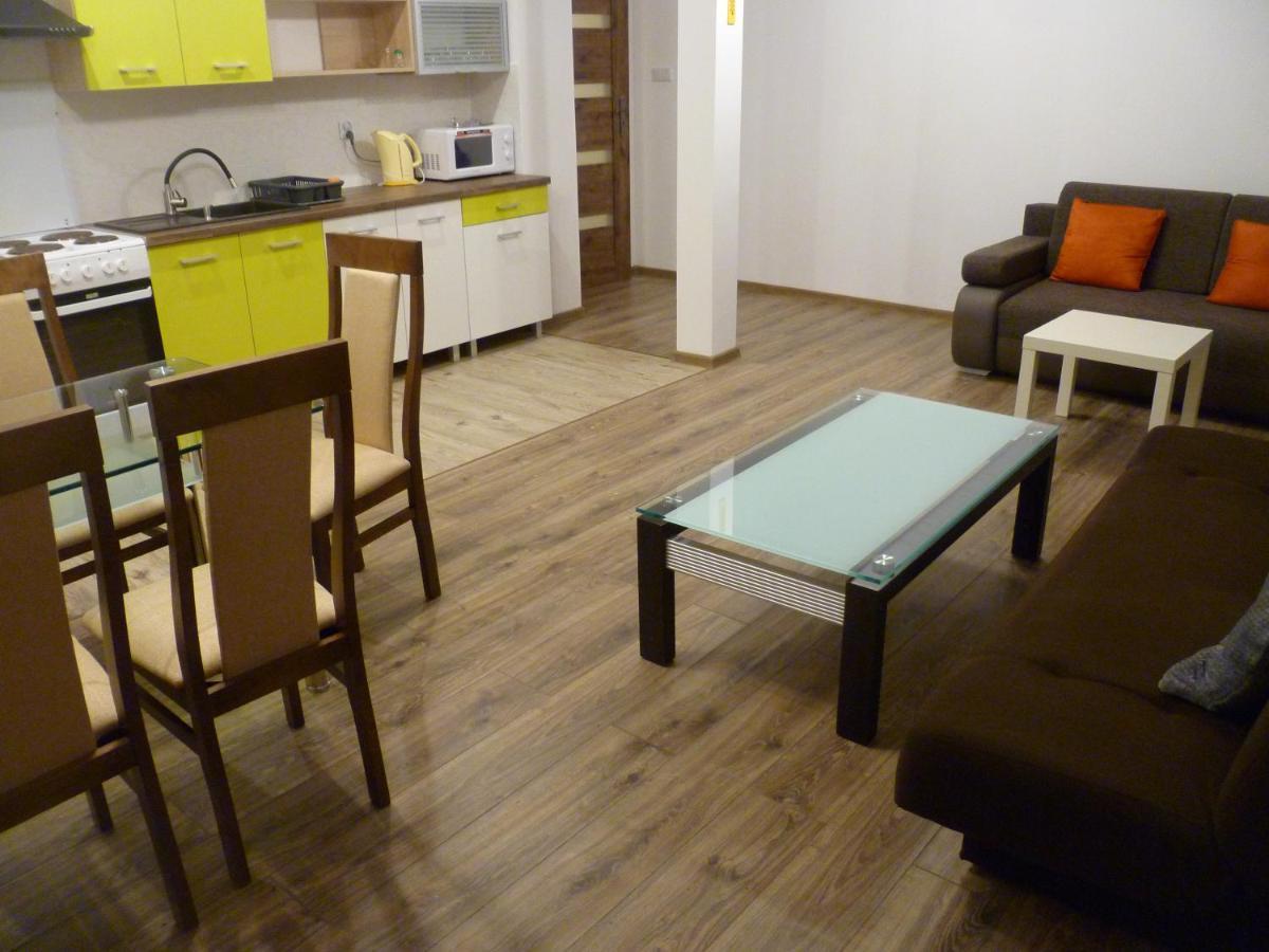 Klimatyczny Domek - Apartamenty & Noclegi Slawecin エクステリア 写真