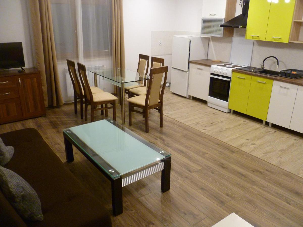 Klimatyczny Domek - Apartamenty & Noclegi Slawecin エクステリア 写真