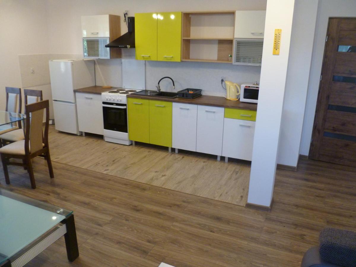 Klimatyczny Domek - Apartamenty & Noclegi Slawecin エクステリア 写真