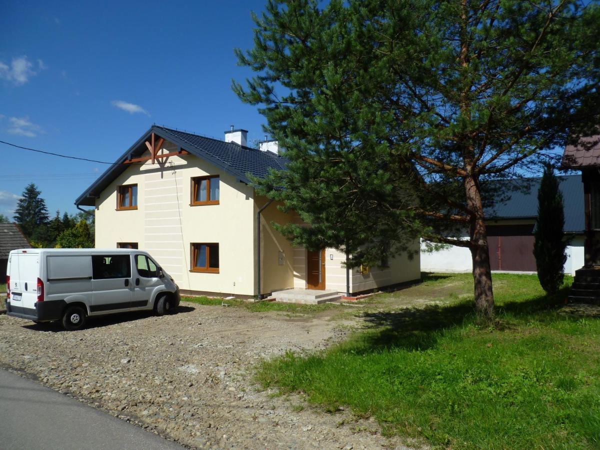 Klimatyczny Domek - Apartamenty & Noclegi Slawecin エクステリア 写真