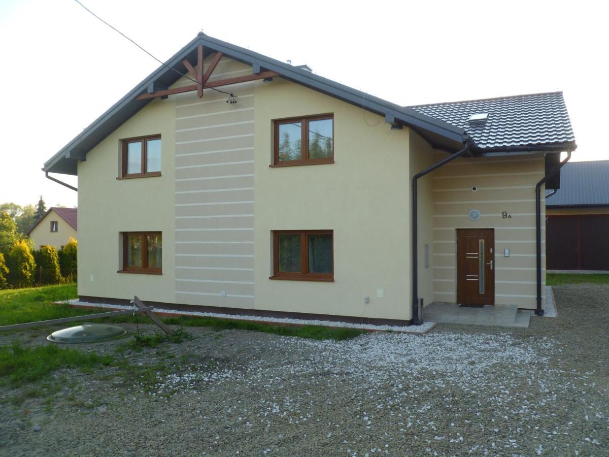 Klimatyczny Domek - Apartamenty & Noclegi Slawecin エクステリア 写真