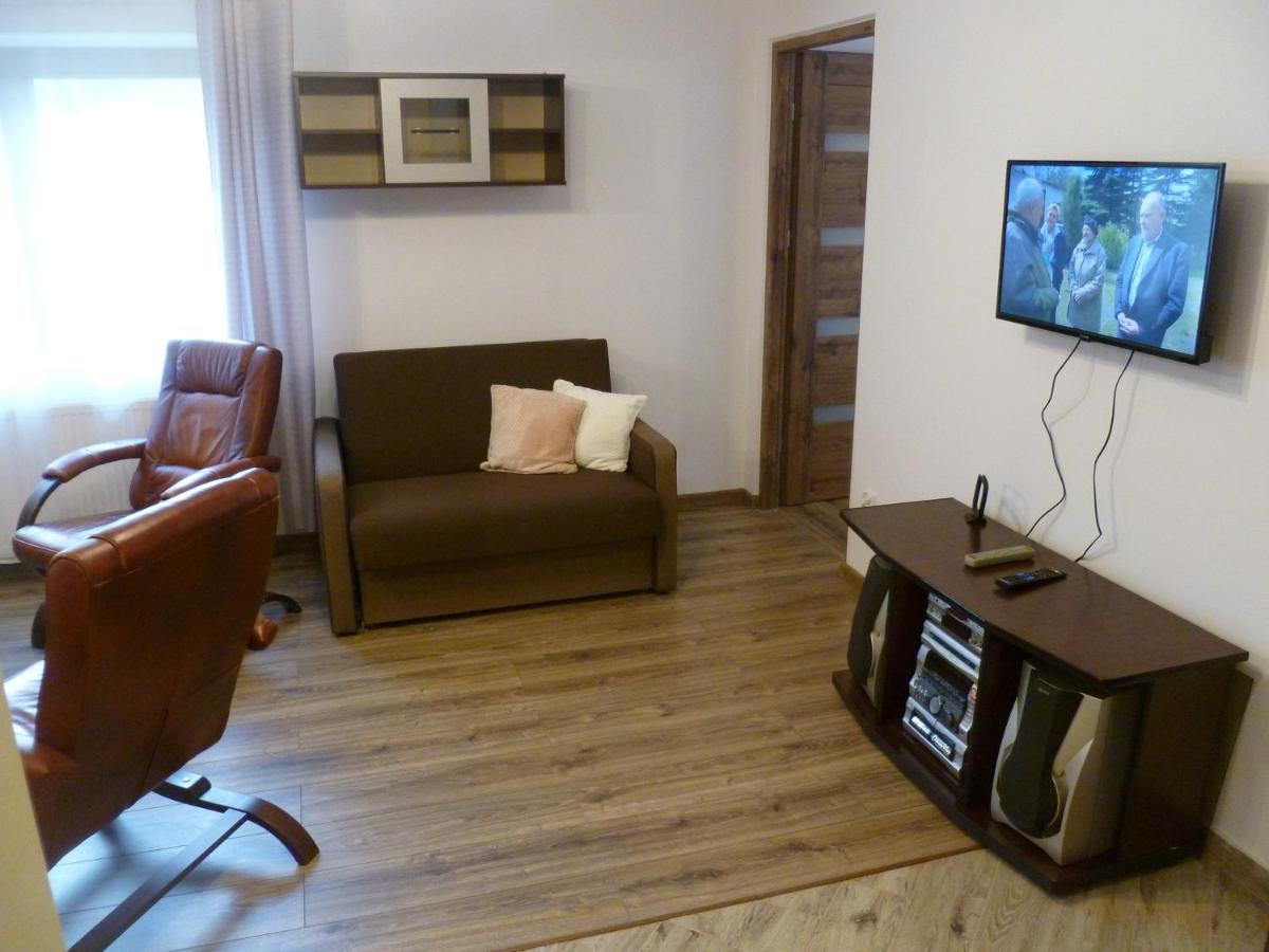 Klimatyczny Domek - Apartamenty & Noclegi Slawecin エクステリア 写真