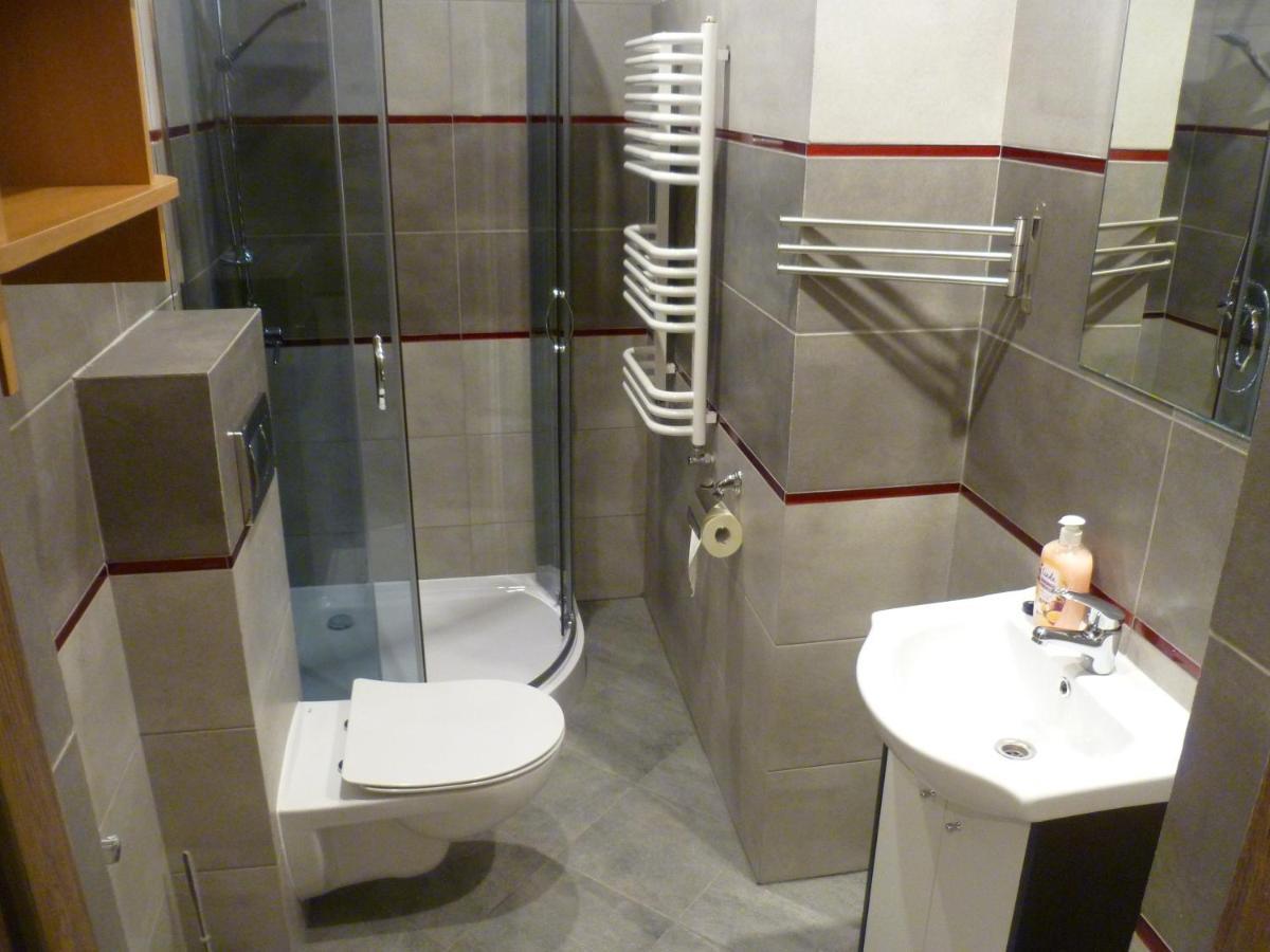 Klimatyczny Domek - Apartamenty & Noclegi Slawecin エクステリア 写真